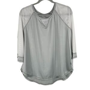 Full Beauty Sport Gray and White Top Size 14/16